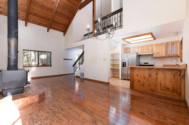 17590 Woodcrest Dr, Pioneer, CA 95666