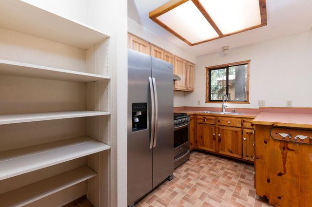 17590 Woodcrest Dr, Pioneer, CA 95666
