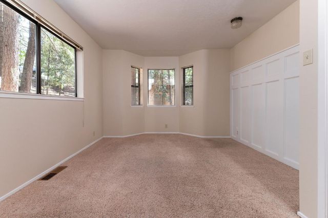 17590 Woodcrest Dr, Pioneer, CA 95666