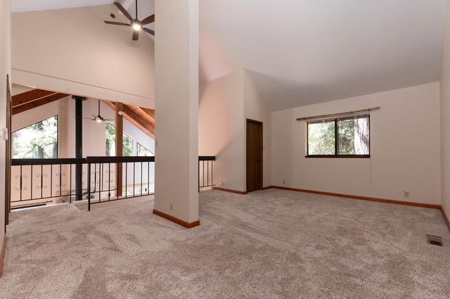 17590 Woodcrest Dr, Pioneer, CA 95666