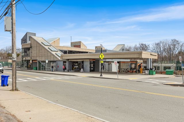 1 Oak Grove Court 1, Malden, MA 02148
