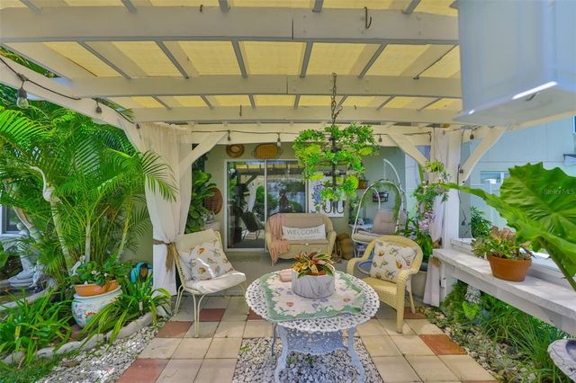 10214 MANGROVE WELL ROAD, Sun City Center, FL 33573