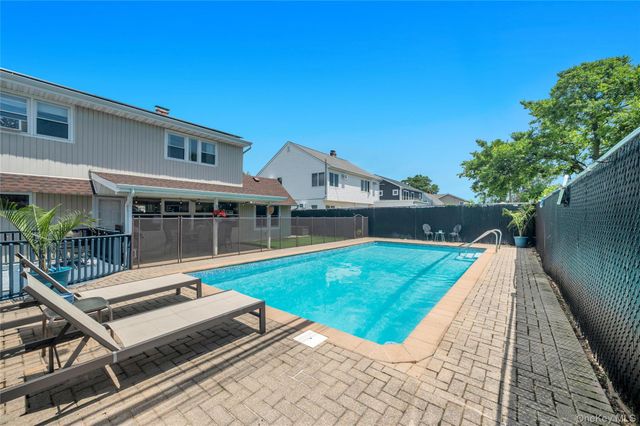 266 Duckpond Drive S, Wantagh, NY 11793