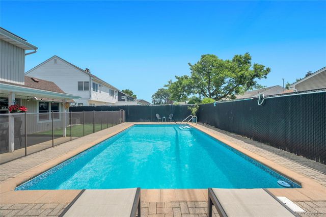 266 Duckpond Drive S, Wantagh, NY 11793