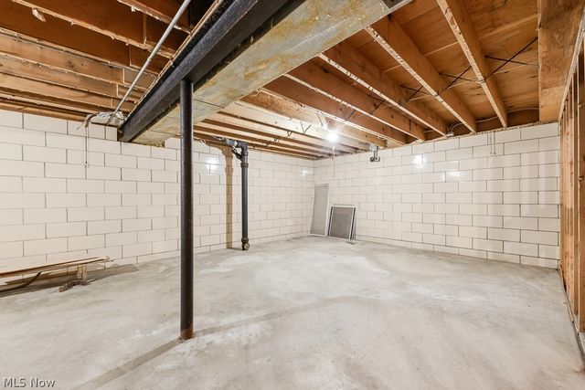 1310 Overlook Drive, Alliance, OH 44601