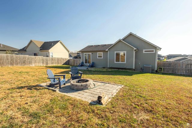 519 Prairie Meadow, St. George, KS 66535