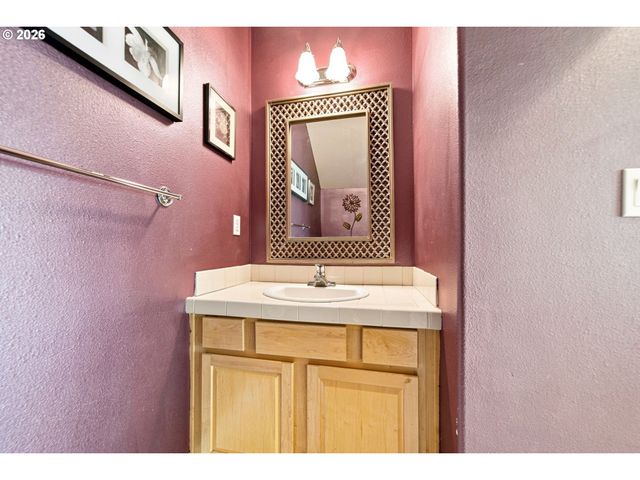 1702 Se 110TH Ct, Vancouver, WA 98664