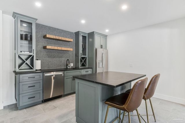 1822 Whaley Ave, Pensacola, FL 32503