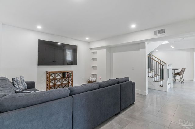 1822 Whaley Ave, Pensacola, FL 32503