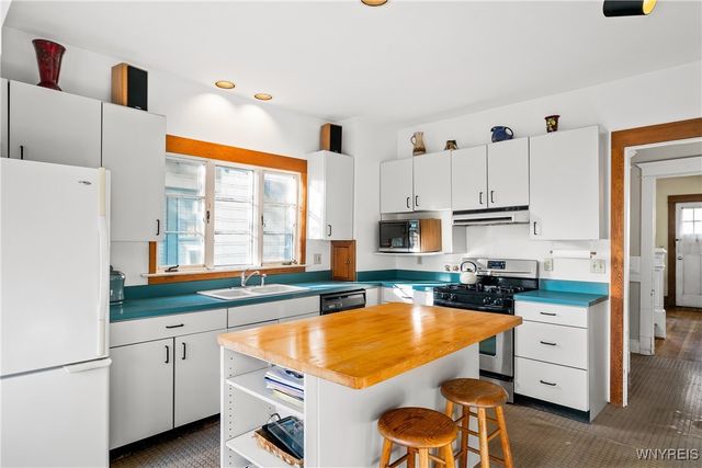 166 Huntington Avenue, Buffalo, NY 14214