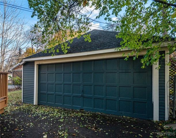 166 Huntington Avenue, Buffalo, NY 14214