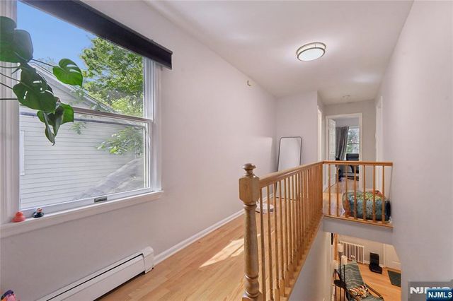 6 Valley Place, Tenafly, NJ 07670