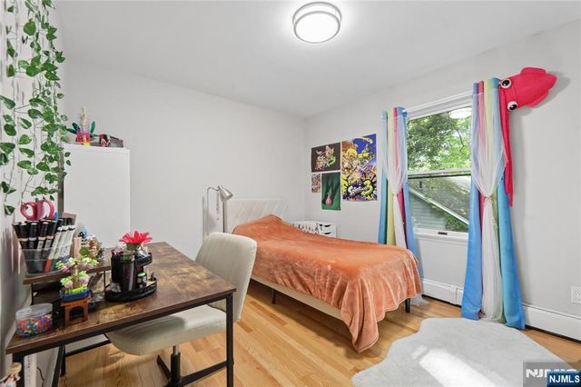 6 Valley Place, Tenafly, NJ 07670