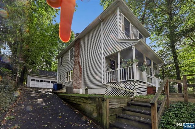 6 Valley Place, Tenafly, NJ 07670