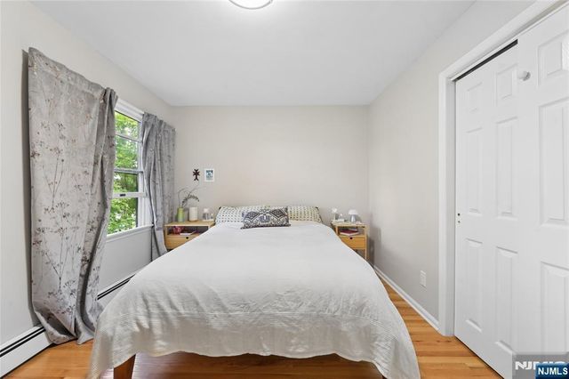 6 Valley Place, Tenafly, NJ 07670