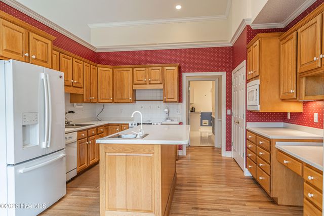 24 Strathaven Drive, Pinehurst, NC 28374