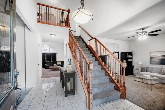19360 Maple Avenue, Laton, CA 93242