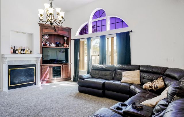 19360 Maple Avenue, Laton, CA 93242