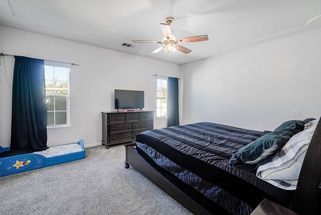 19360 Maple Avenue, Laton, CA 93242