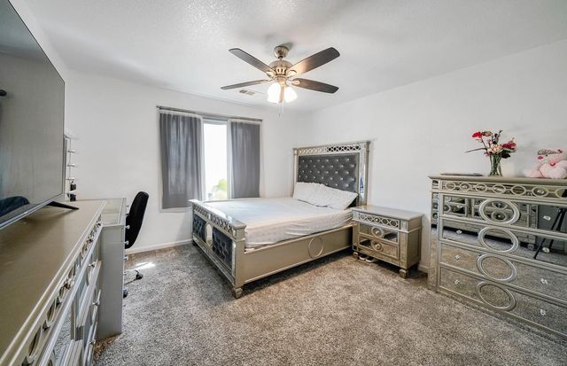 19360 Maple Avenue, Laton, CA 93242