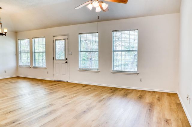 12111 N Ridgeway Drive, Willis, TX 77318