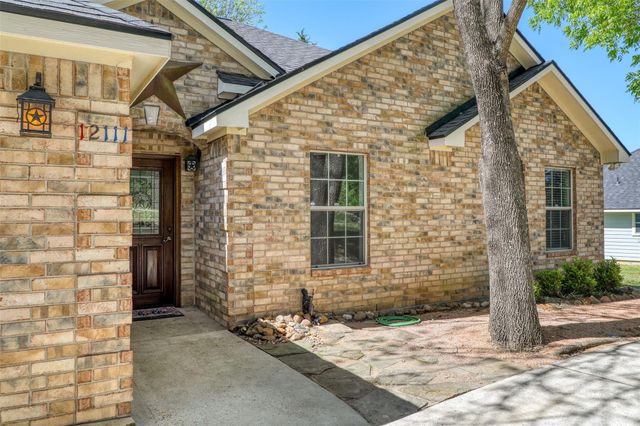 12111 N Ridgeway Drive, Willis, TX 77318