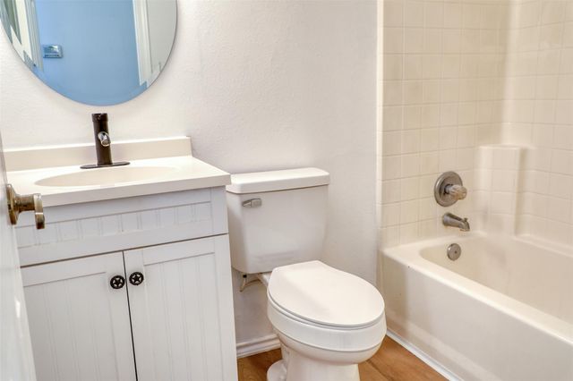 12111 N Ridgeway Drive, Willis, TX 77318