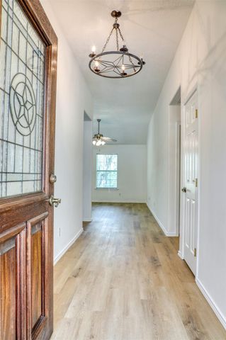 12111 N Ridgeway Drive, Willis, TX 77318