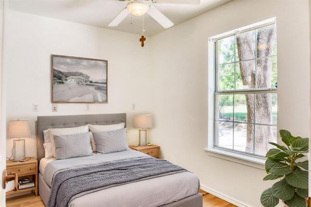 12111 N Ridgeway Drive, Willis, TX 77318