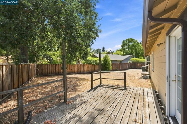 133 Kingsdale Dr, Walnut Creek, CA 94596