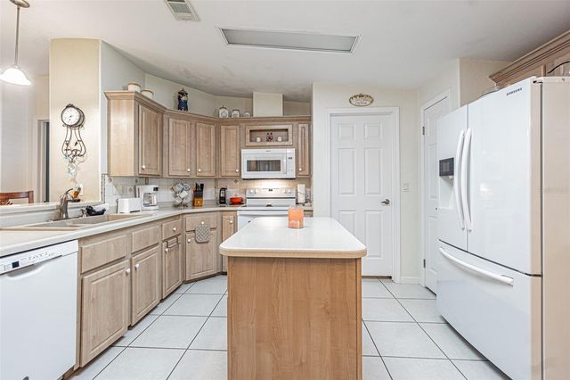 37349 GILL AVENUE, Zephyrhills, FL 33541