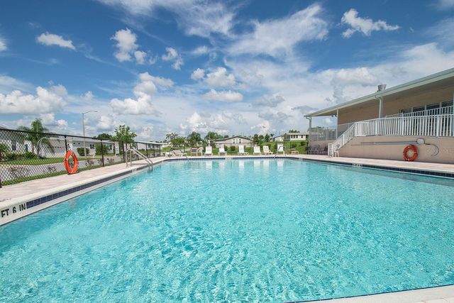 37349 GILL AVENUE, Zephyrhills, FL 33541