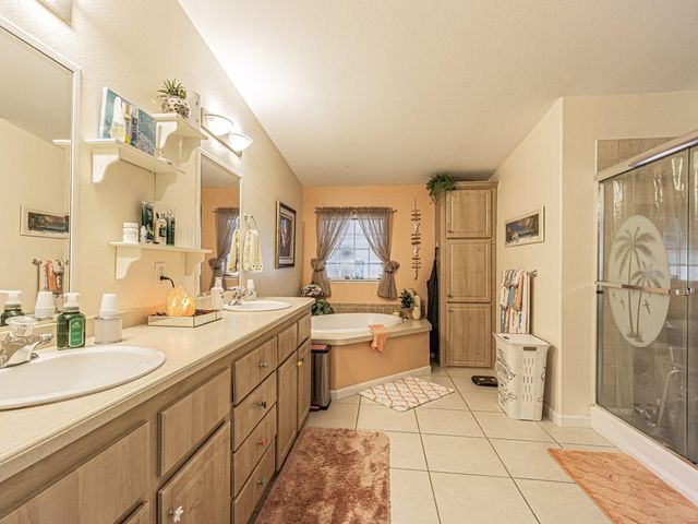 37349 GILL AVENUE, Zephyrhills, FL 33541