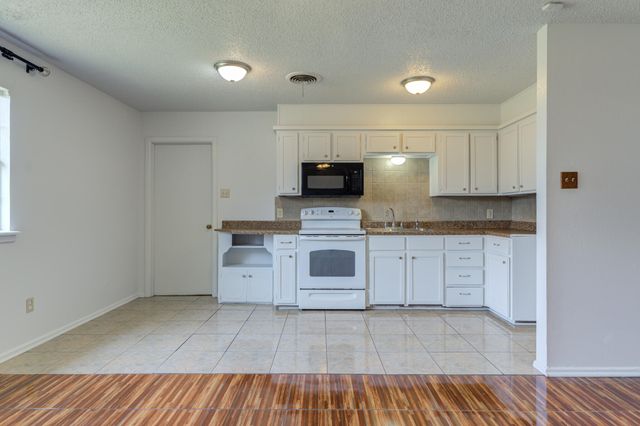 1313 Adrian Street, Lubbock, TX 79403