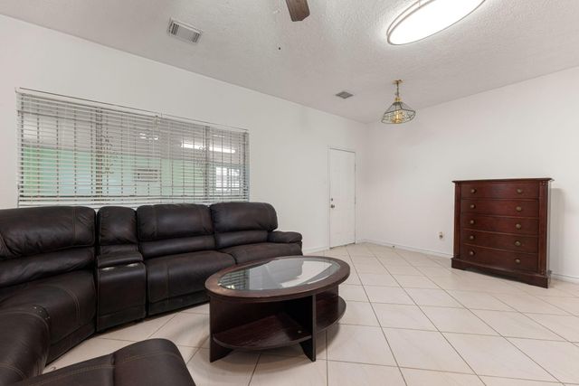 13530 Carruth Lane, Houston, TX 77083