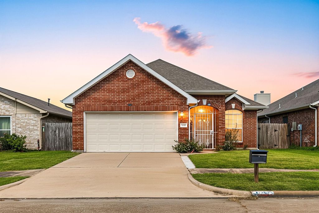 13530 Carruth Lane, Houston, TX 77083