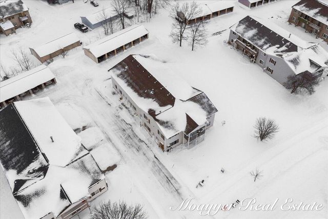 1041 Abbey Court, Holland, MI 49423