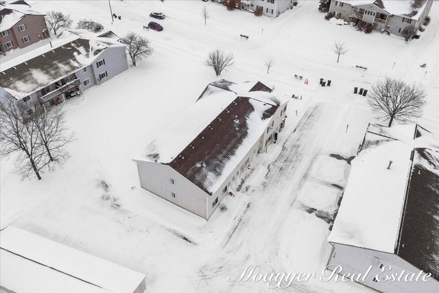 1041 Abbey Court, Holland, MI 49423