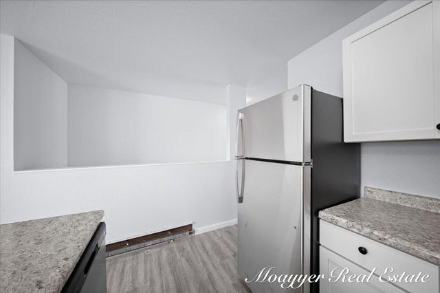 1041 Abbey Court, Holland, MI 49423