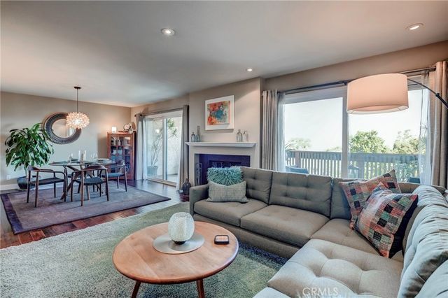 2516 E Willow 203, Signal Hill, CA 90755