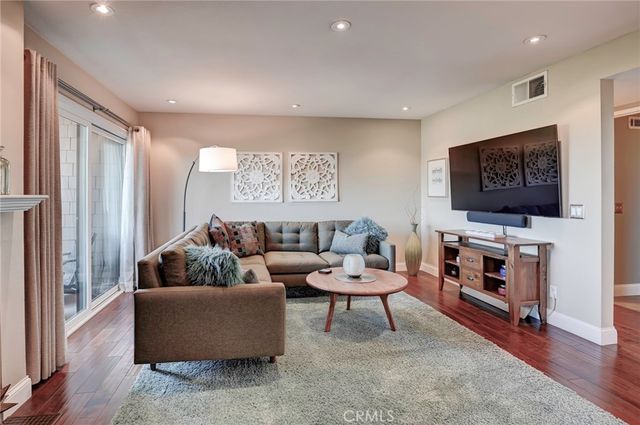 2516 E Willow 203, Signal Hill, CA 90755