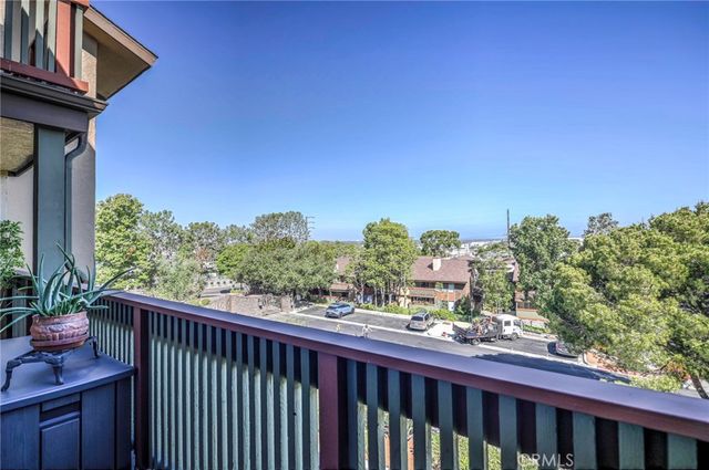 2516 E Willow 203, Signal Hill, CA 90755