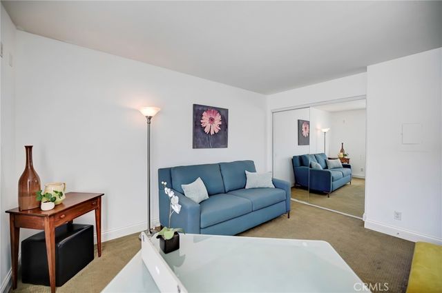 2516 E Willow 203, Signal Hill, CA 90755