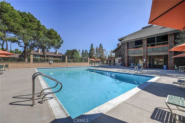 2516 E Willow 203, Signal Hill, CA 90755