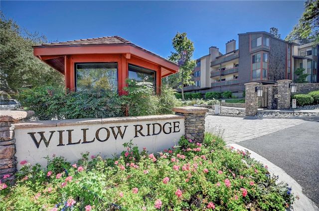 2516 E Willow 203, Signal Hill, CA 90755