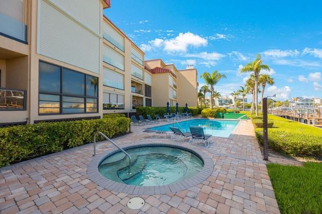 1060 PINELLAS BAYWAY S 103, St Petersburg, FL 33715