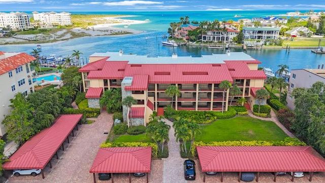 1060 PINELLAS BAYWAY S 103, St Petersburg, FL 33715