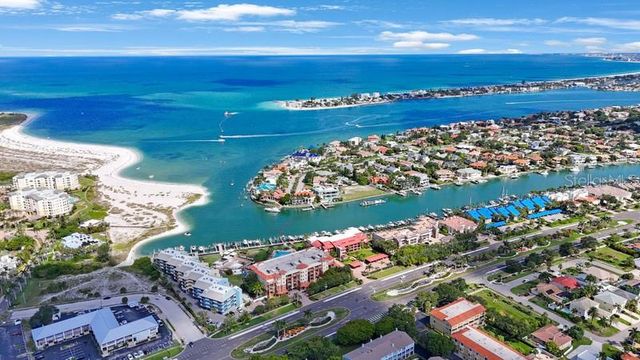 1060 PINELLAS BAYWAY S 103, St Petersburg, FL 33715