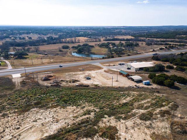 774 N Highway 183, Lampasas, TX 76550