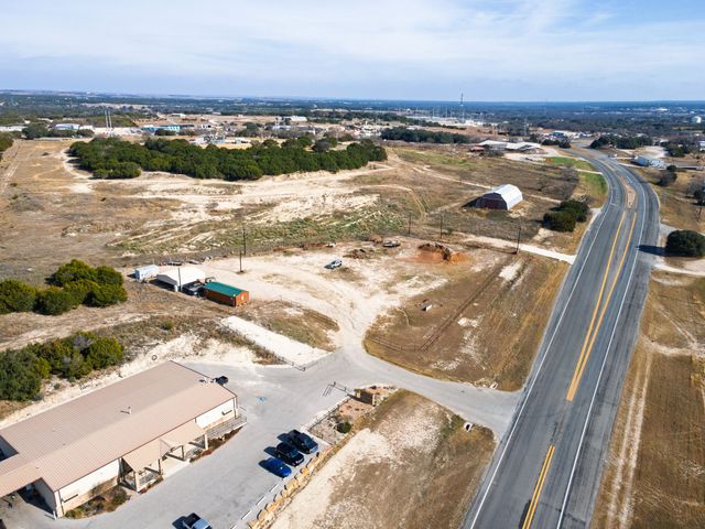 774 N Highway 183, Lampasas, TX 76550